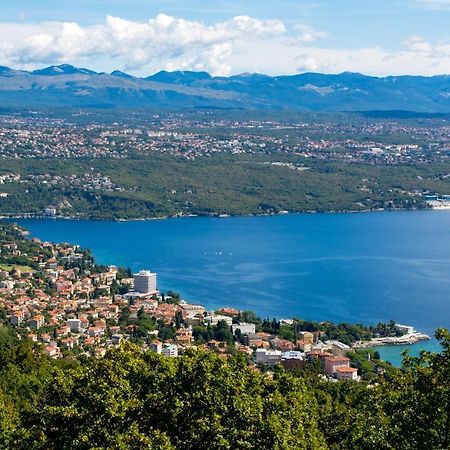 Altamar Seaview Opatija Apartment Bagian luar foto