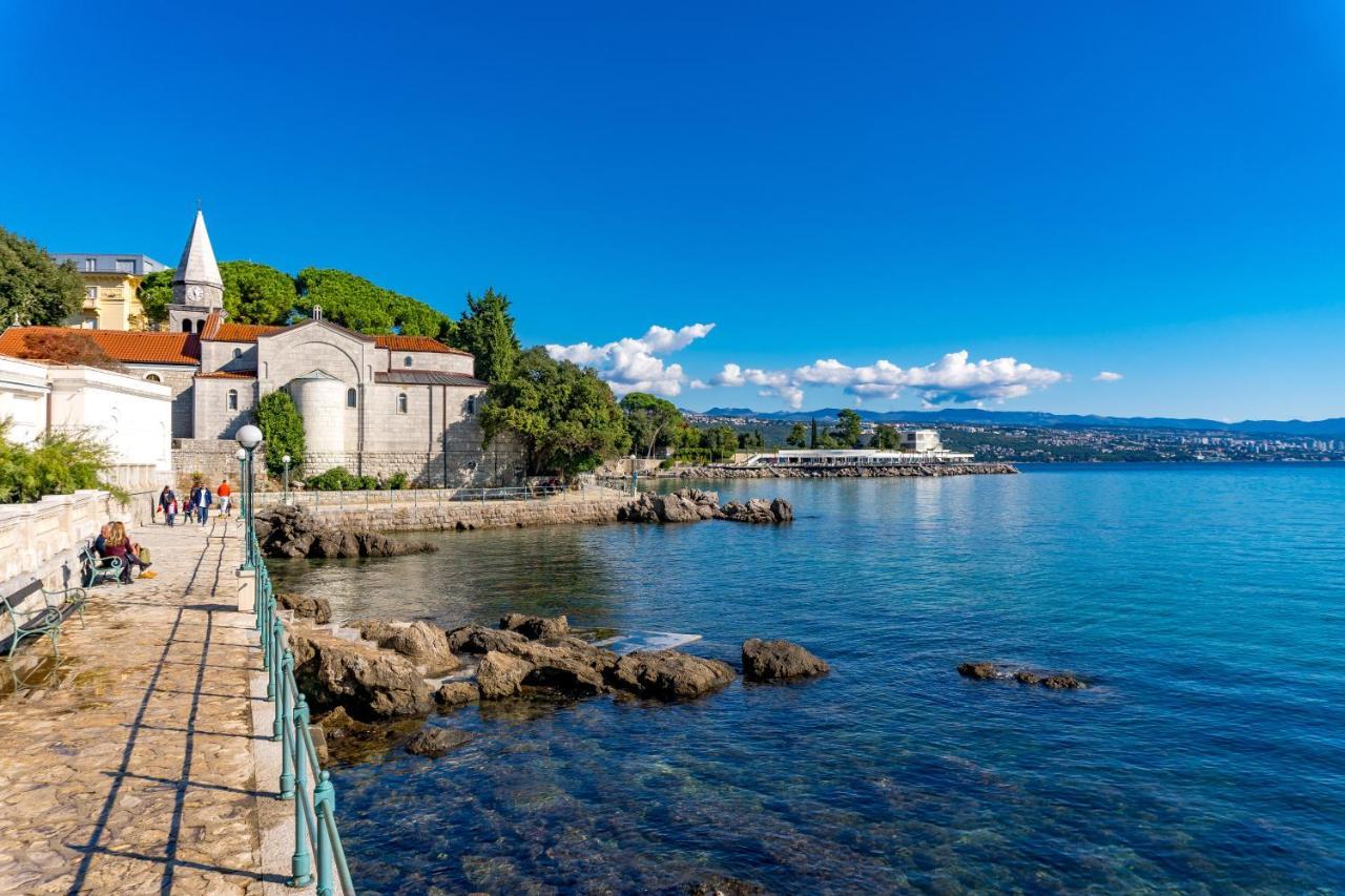 Altamar Seaview Opatija Apartment Bagian luar foto