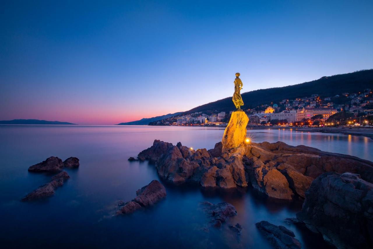 Altamar Seaview Opatija Apartment Bagian luar foto