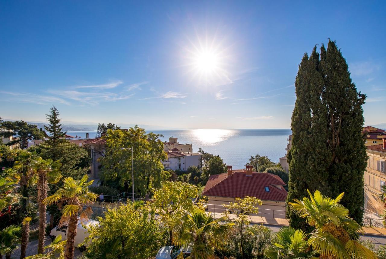 Altamar Seaview Opatija Apartment Bagian luar foto