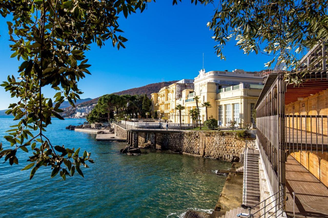 Altamar Seaview Opatija Apartment Bagian luar foto