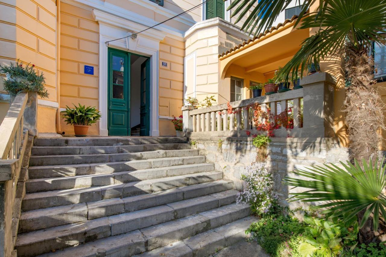 Altamar Seaview Opatija Apartment Bagian luar foto